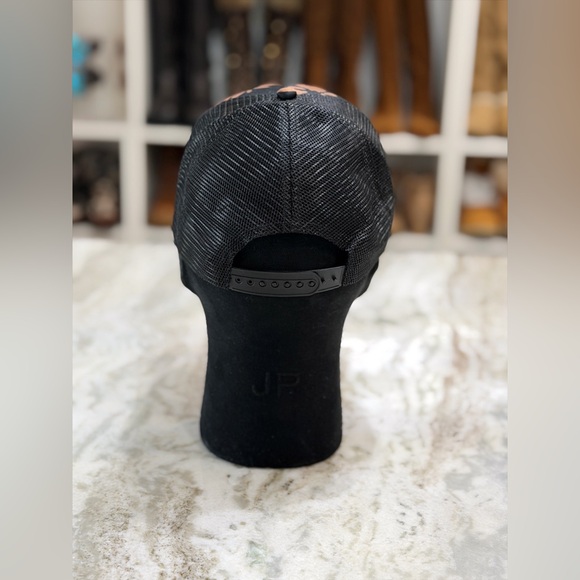 Volcom Black Trucker Hat Bronze Floral – Stone Logo Snapback NWOT - Picture 4 of 7